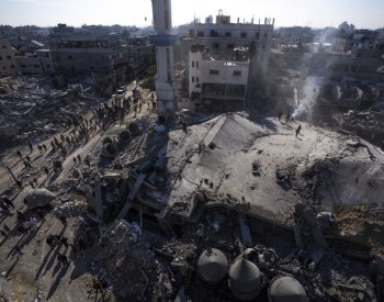 USA začnou do Gazy shazovat humanitární pomoc z letadel, oznámil Biden