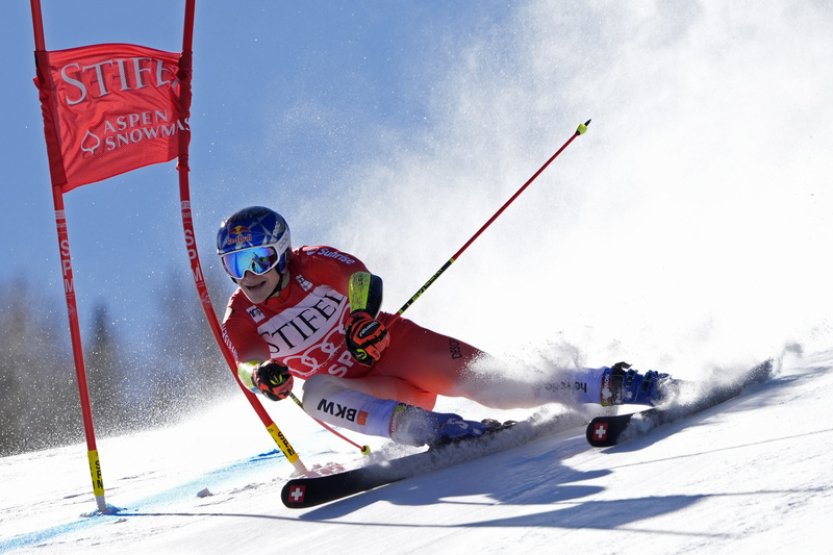 Odermatt vyhrál i osmý obří slalom SP v sezoně a ovládl hodnocení disciplíny