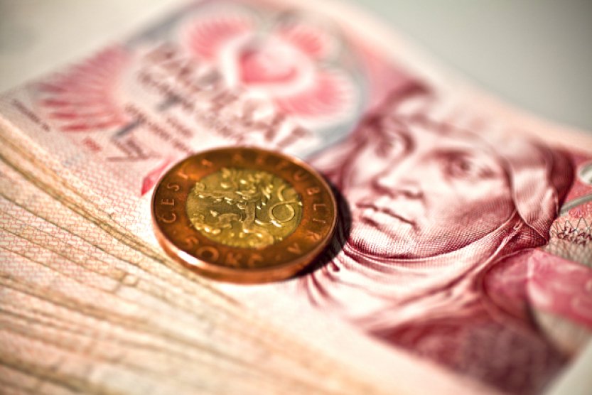 Analytici: Průměrná mzda v Česku ve čtvrtém čtvrtletí 2023 reálně klesla