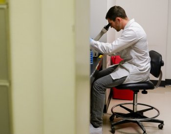 Studie: Průmyslově zpracované jídlo se pojí s 32 škodlivými účinky na zdraví