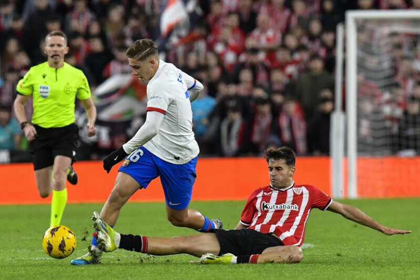 Fotbalisté Girony ani Barcelony nevyužili zaváhání Realu Madrid