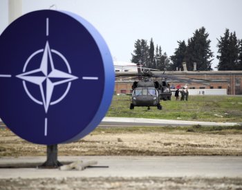 Albánie otevřela leteckou základnu NATO, aliance posiluje přítomnost v regionu