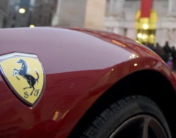 Londýnská policie našla Ferrari ukradené v roce 1995 jezdci F1 Bergerovi