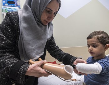 AP: Čtyřletý chlapec z Gazy má druhou šanci díky péči amerických lékařů