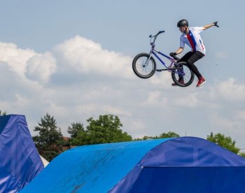 Cyklistka Miculyčová postoupila na MS do finále ve freestyle BMX
