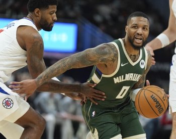 Oslabené Milwaukee v NBA po boji zdolalo Clippers, Lillard nastřílel 41 bodů
