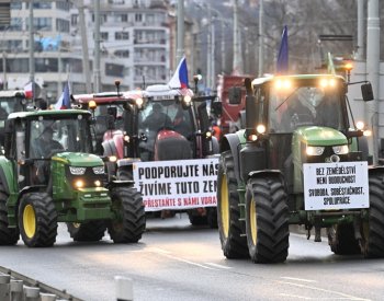 Do čtvrteční jízdy Prahou se ze středních Čech zapojí minimálně 250 traktorů