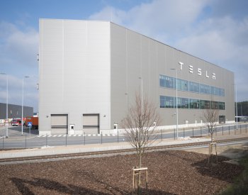 Levicoví extremisté se přihlásili k sabotáži továrny Tesly u Berlína