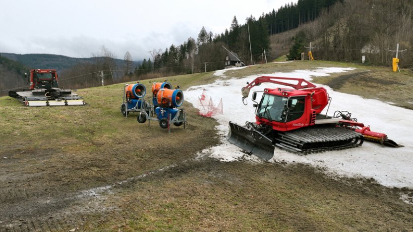 Únor byl celosvětově nejteplejší v historii měření, uvedl Copernicus