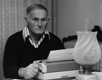 Ke 110. výročí narození Bohumila Hrabala vyjde sedmihodinový audioknižní komplet