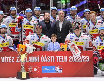 Hokejové Pardubice před play off představily film o své historii