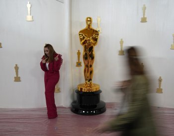 Hollywood čeká na konci víkendu oscarová noc, favoritem je Oppenheimer