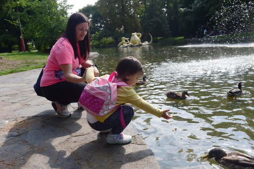 Týden začne teplotami pod 20 stupňů, o víkendu se oteplí