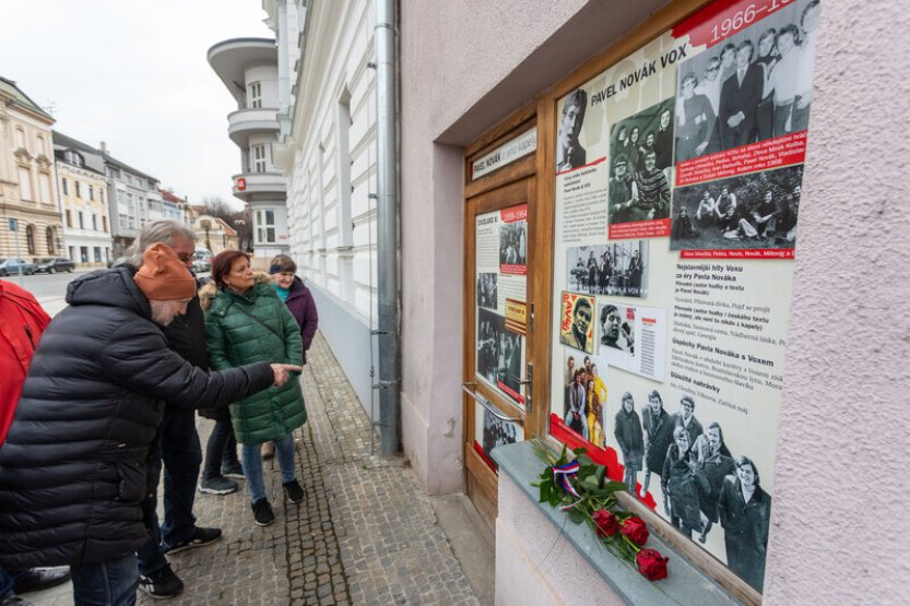 Nedožité osmdesátiny Pavla Nováka připomíná v Přerově výstava i lavička