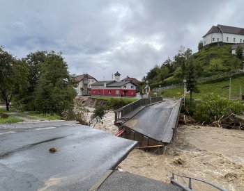 Počet obětí slovinských povodní stoupl na šest, hrozí sesuvy půdy