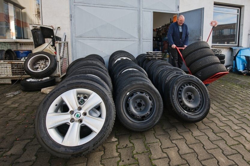 Češi jsou letos v nakupování letních pneumatik přes teplé počasí pozadu