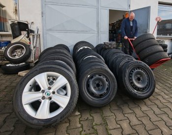 Češi jsou letos v nakupování letních pneumatik přes teplé počasí pozadu