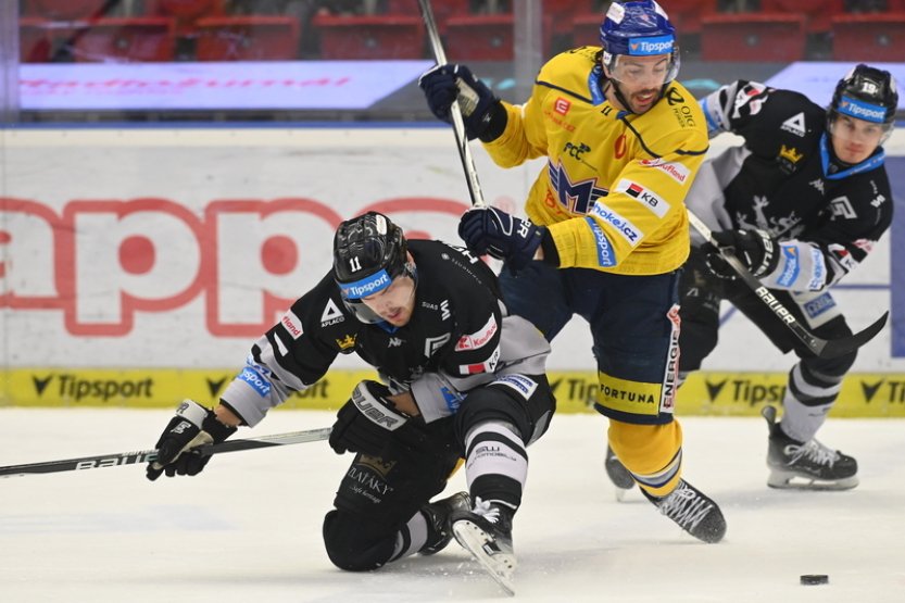 České Budějovice vyhrály v Karlových Varech 3:1 a jsou ve čtvrtfinále