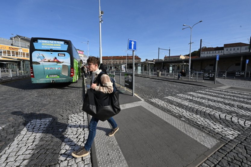 Češi stále častěji jezdí do Evropy autobusem, nejčastěji do Německa a Vídně