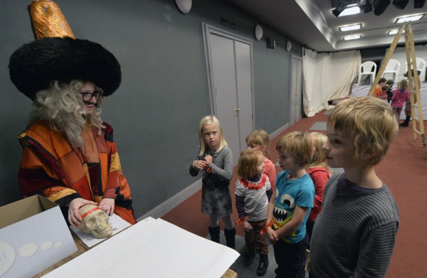 Téměř 50 divadel se letos zapojí do Noci divadel, nabídnou i prohlídky