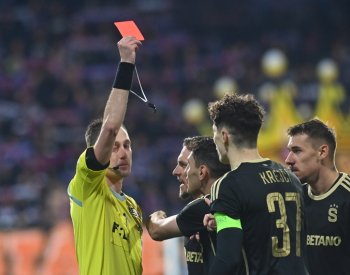 24. kolo: Sparta po debaklu v Plzni vede už jen o bod, Slavia přehrála Teplice