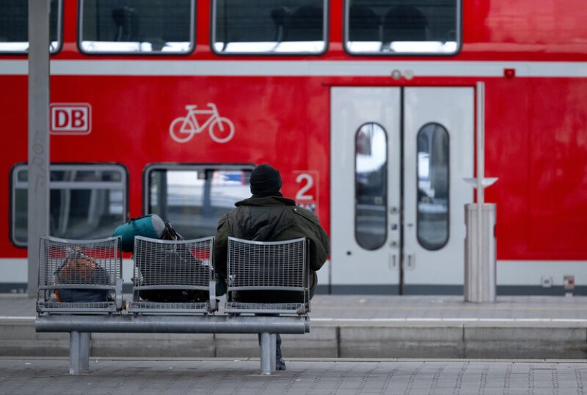 V Německu se v úterý kvůli stávce opět zastaví osobní vlaky Deutsche Bahn