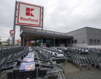 Dvojice poslanců ODS navrhla zrušit zákon omezující prodej o svátcích