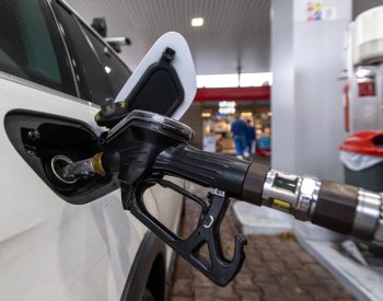 Spotřeba pohonných hmot loni v Česku meziročně vzrostla o dvě procenta