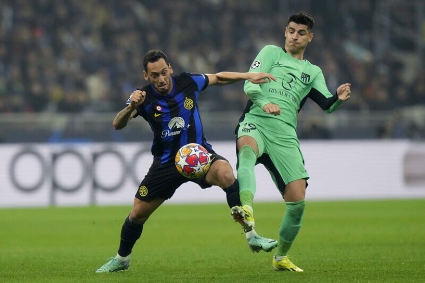 Atlético bude v osmifinále LM proti Interu dohánět ztrátu, Dortmund hostí PSV