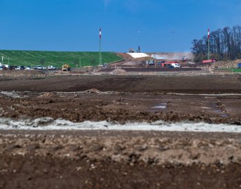 Na konci roku by mělo být na dálnici D35 rozestavěno 64 km, nyní se staví 32 km