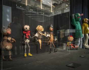 V hlavním sále muzea v Liberci jsou loutky a scény z animovaných filmů