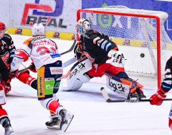 Kaut zajistil Pardubicím v prodloužení vítězný vstup do čtvrtfinále