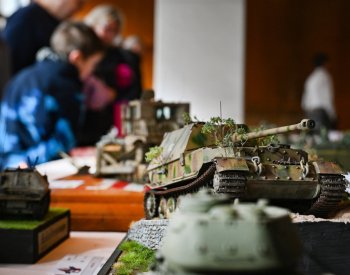 V Jihlavě vystavili modeláři přes 450 modelů a připomněli letce RAF z regionu