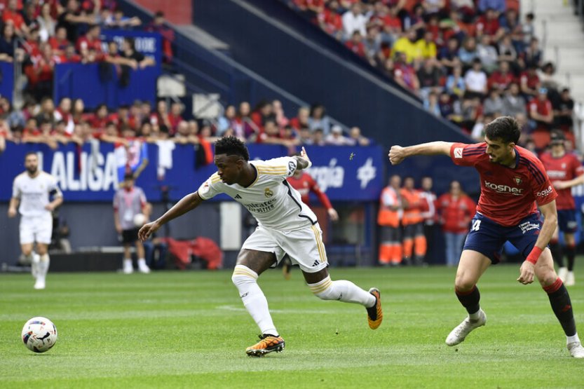 Fotbalisté Realu Madrid porazili Pamplonu 4:2 a dál míří za titulem