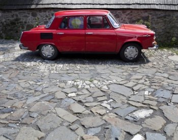 V českých garážích je stále přes 16.000 populárních `embéček`