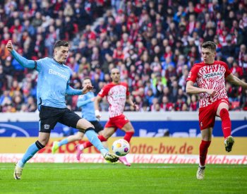 Schick s Hložkem zařídili Leverkusenu výhru 3:2 ve Freiburgu