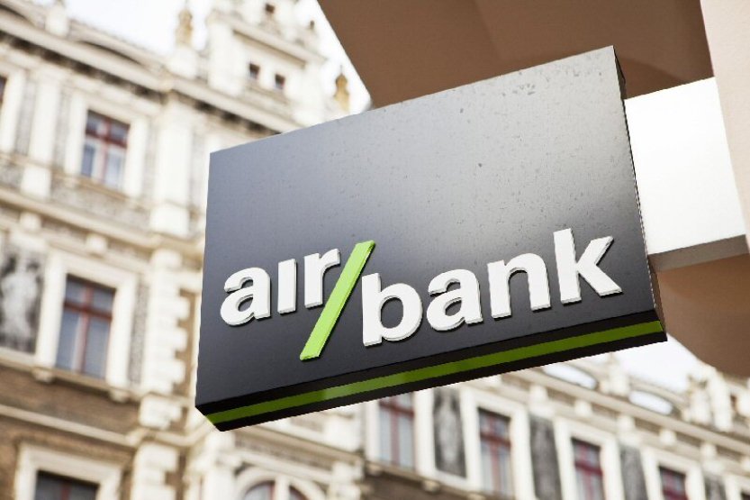 Skupině Air Bank loni klesl čistý zisk o 14 procent na 2,55 miliardy Kč