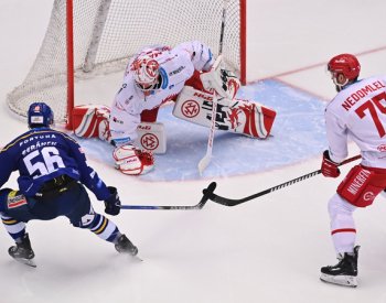 Třinečtí hokejisté vynulovali Budějovice i podruhé, vyhráli 2:0