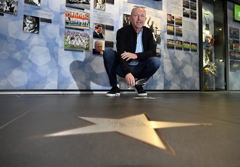 Kapitán vicemistrů Evropy z roku 1996 Kadlec pokřtil svou hvězdu v Síni slávy