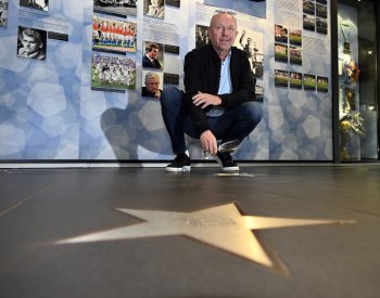 Kapitán vicemistrů Evropy z roku 1996 Kadlec pokřtil svou hvězdu v Síni slávy