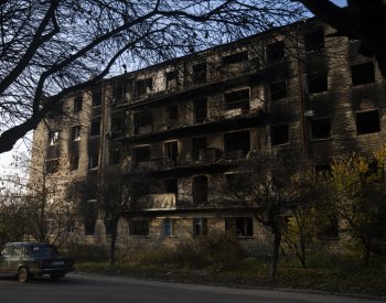 Rusové zasáhli Pokrovsk na východě Ukrajiny, na místě jsou mrtví a ranění