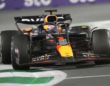 Verstappen útočí v Austrálii 10. triumf za sebou, Red Bull na třetí double