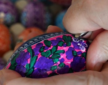 Tradiční malování kraslic je jako časově náročné omalovánky, říká malérečka