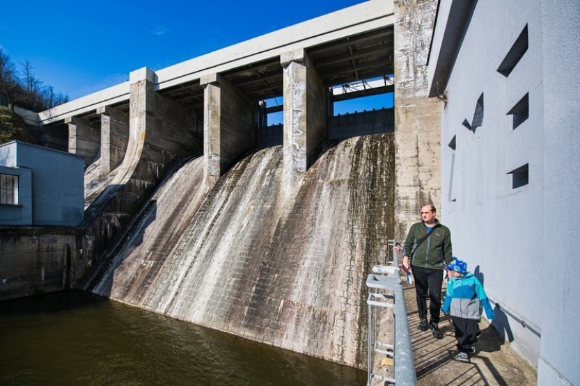 Vodní elektrárnu na Brněnské přehradě si výjimečně prohlédli návštěvníci