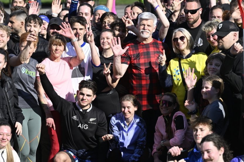 Asi 200 lidí dorazilo na běh s prezidentem Pavlem v pražské Stromovce