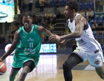 Utkání hvězd vyhráli basketbalisté Západu, v Opavě padaly i pětibodové koše