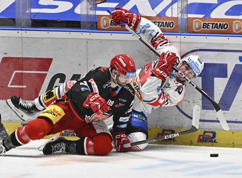 Střelec postupového gólu Mandát o vítězné sérii: Totální bitva o každý kus ledu