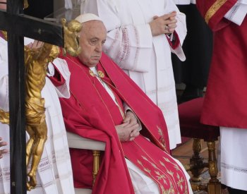 Papež odsoudil útok v Moskvě, při mši o Květné neděli vynechal kázání