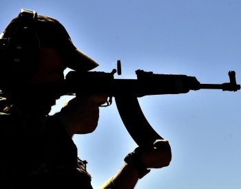 Na policejní stanici v Jerevanu zaútočili ozbrojenci, policie je zadržela