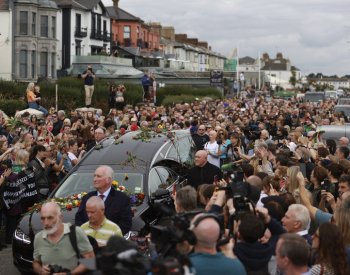 Se zpěvačkou O'Connorovou se loučily tisícovky fanoušků